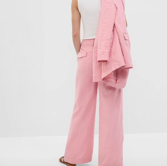 Linen-Cotton Pleated Pants - Picture 2 of 4